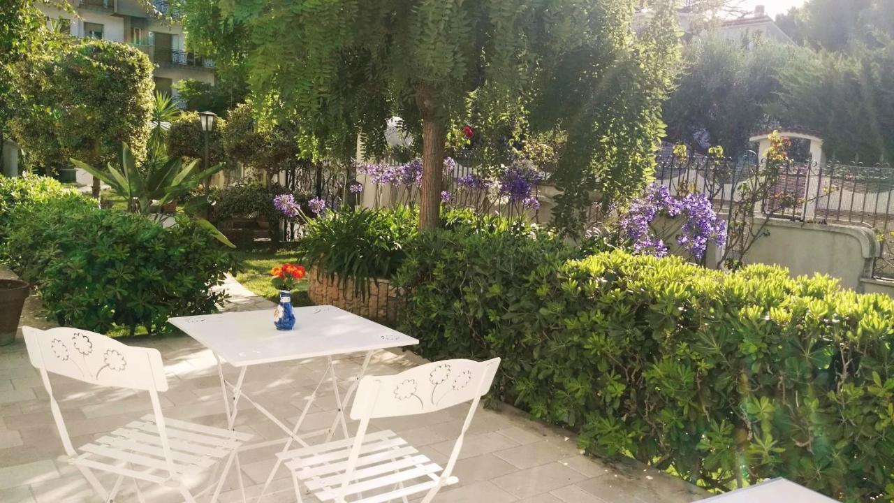 Villa Mary - Oroblu 特拉尼 外观 照片
